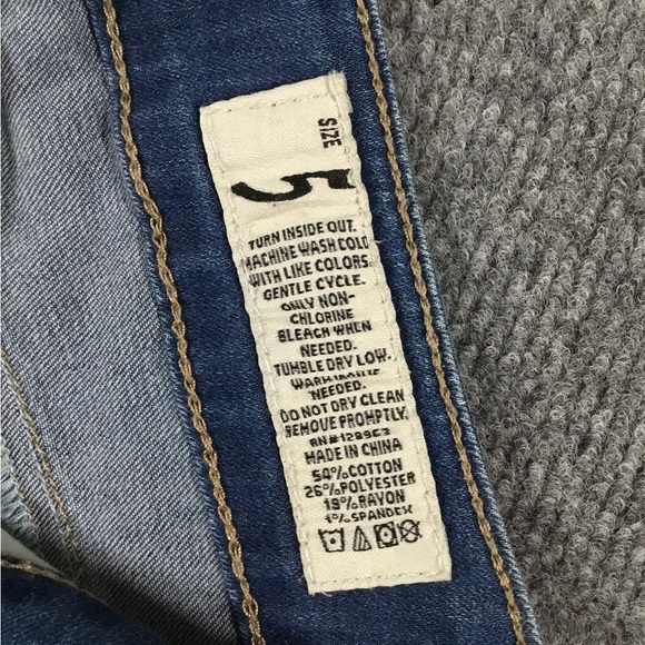 Indigo Rein distressed and embellished jeans juniors/teens size 5 - Picture 9 of 11